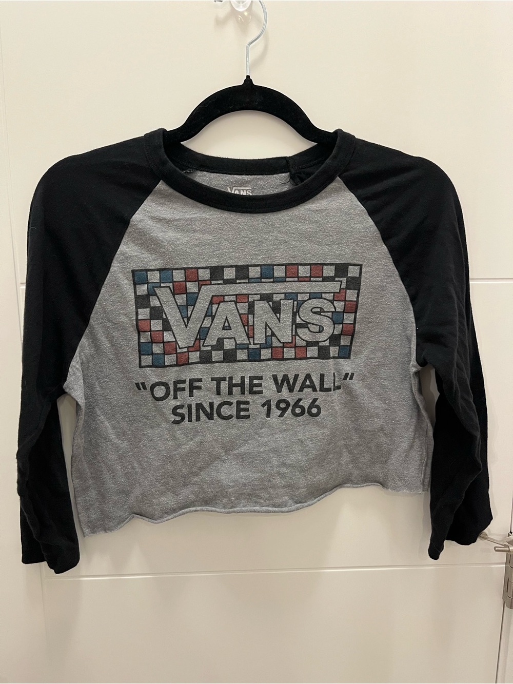 Vans 'Off The Wall' Raglan Long Sleeve Crop Top Small